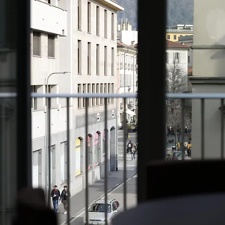 Daire Cecilia By Piazza Del Lago, Center *