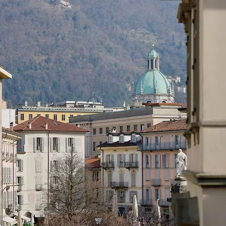 Cecilia By Piazza Del Lago, Center Daire *